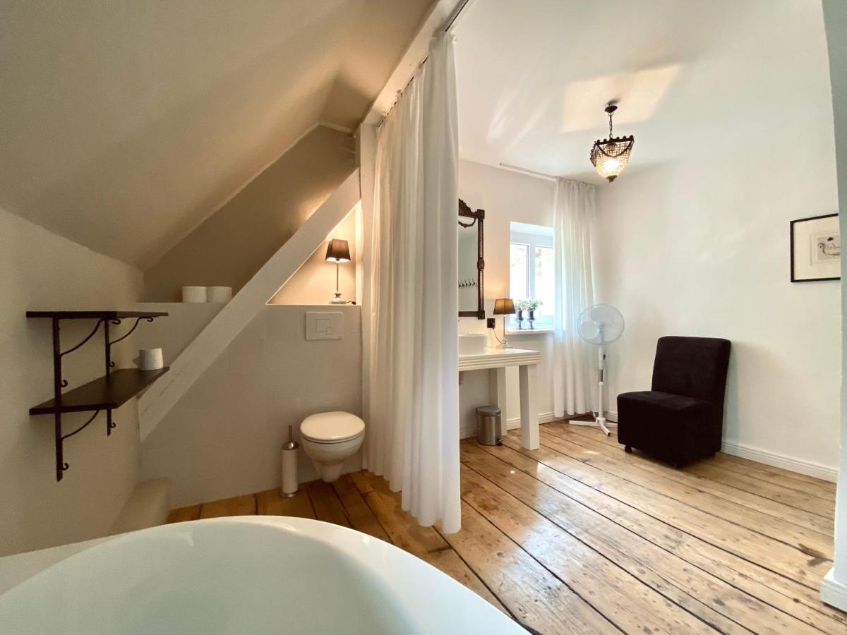 Dom Ogrodnika Guest House Biala Olecka Eksteriør bilde