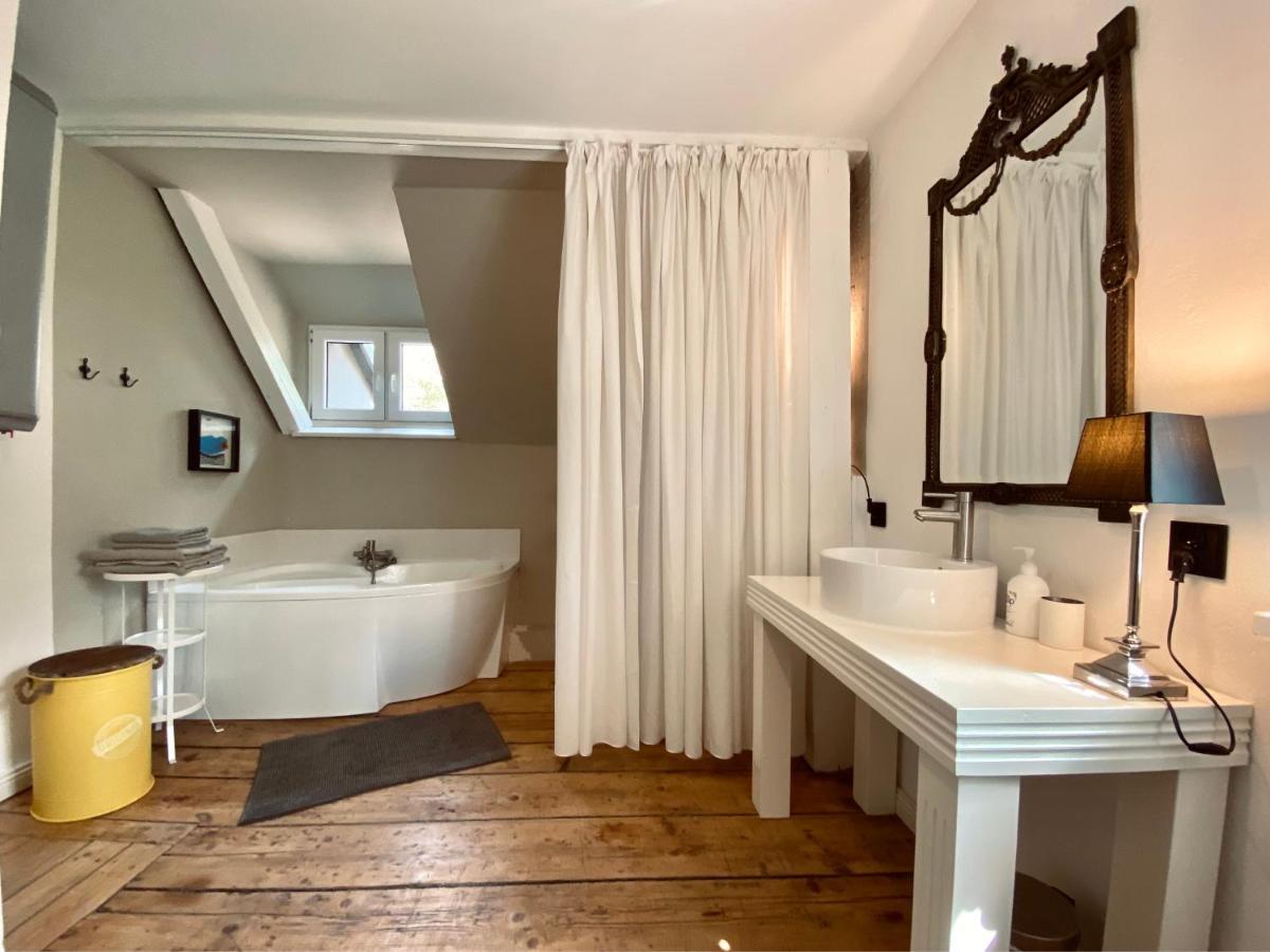 Dom Ogrodnika Guest House Biala Olecka Eksteriør bilde