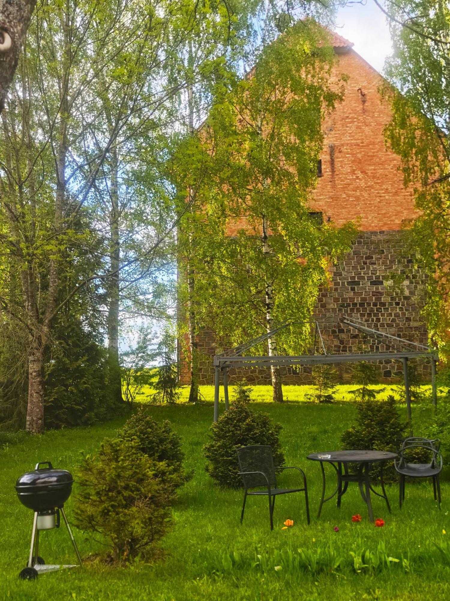Dom Ogrodnika Guest House Biala Olecka Eksteriør bilde